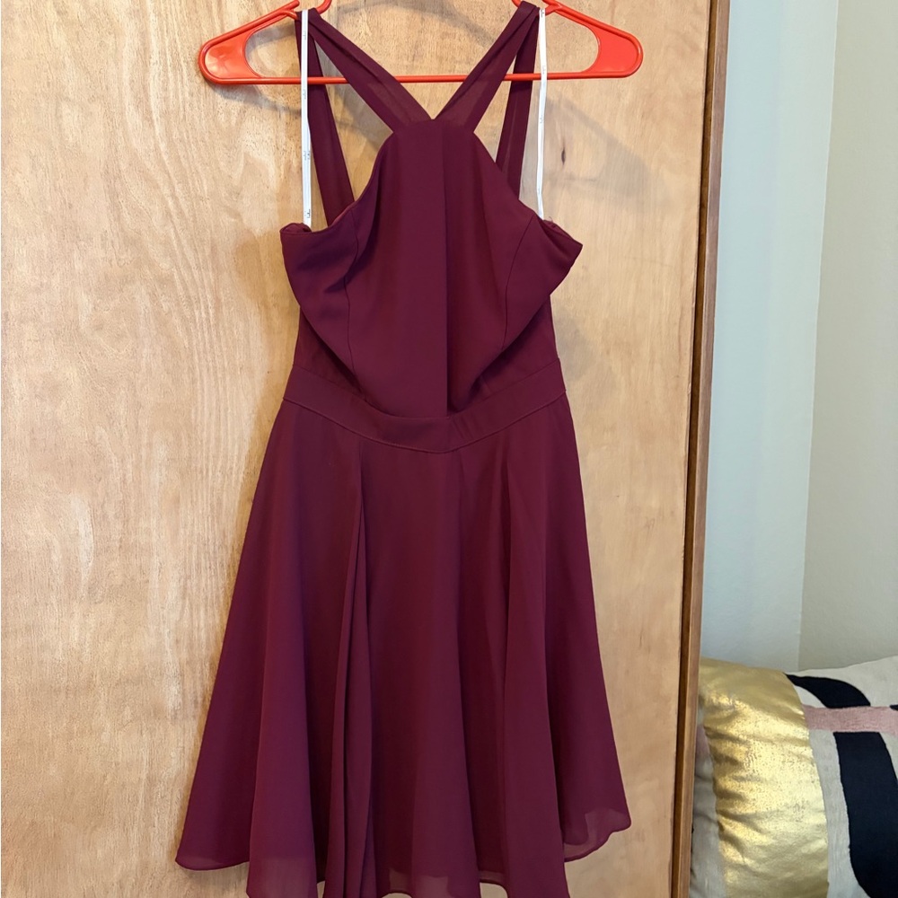 Elegant Burgundy Sleeveless Dress